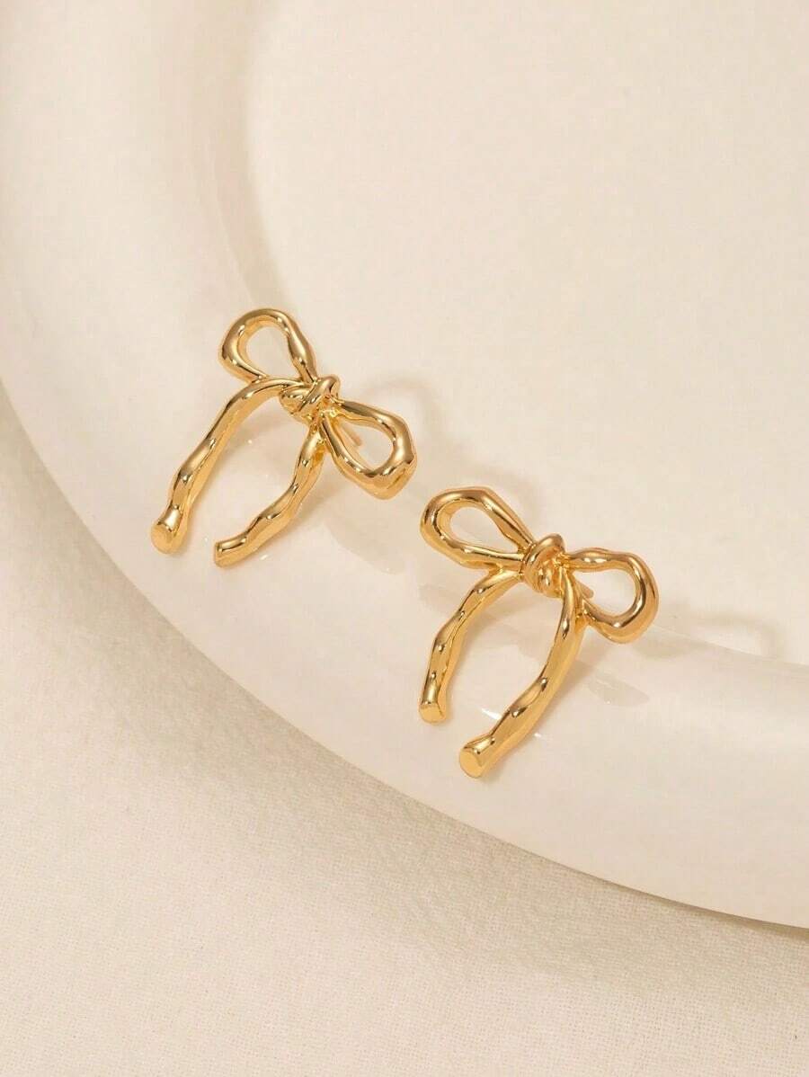 Luxe Ribbon Gold Studs
