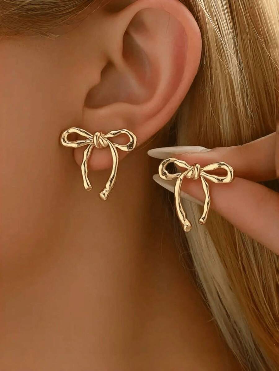 Luxe Ribbon Gold Studs