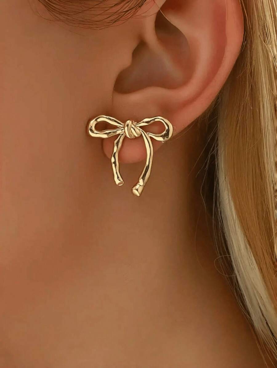 Luxe Ribbon Gold Studs